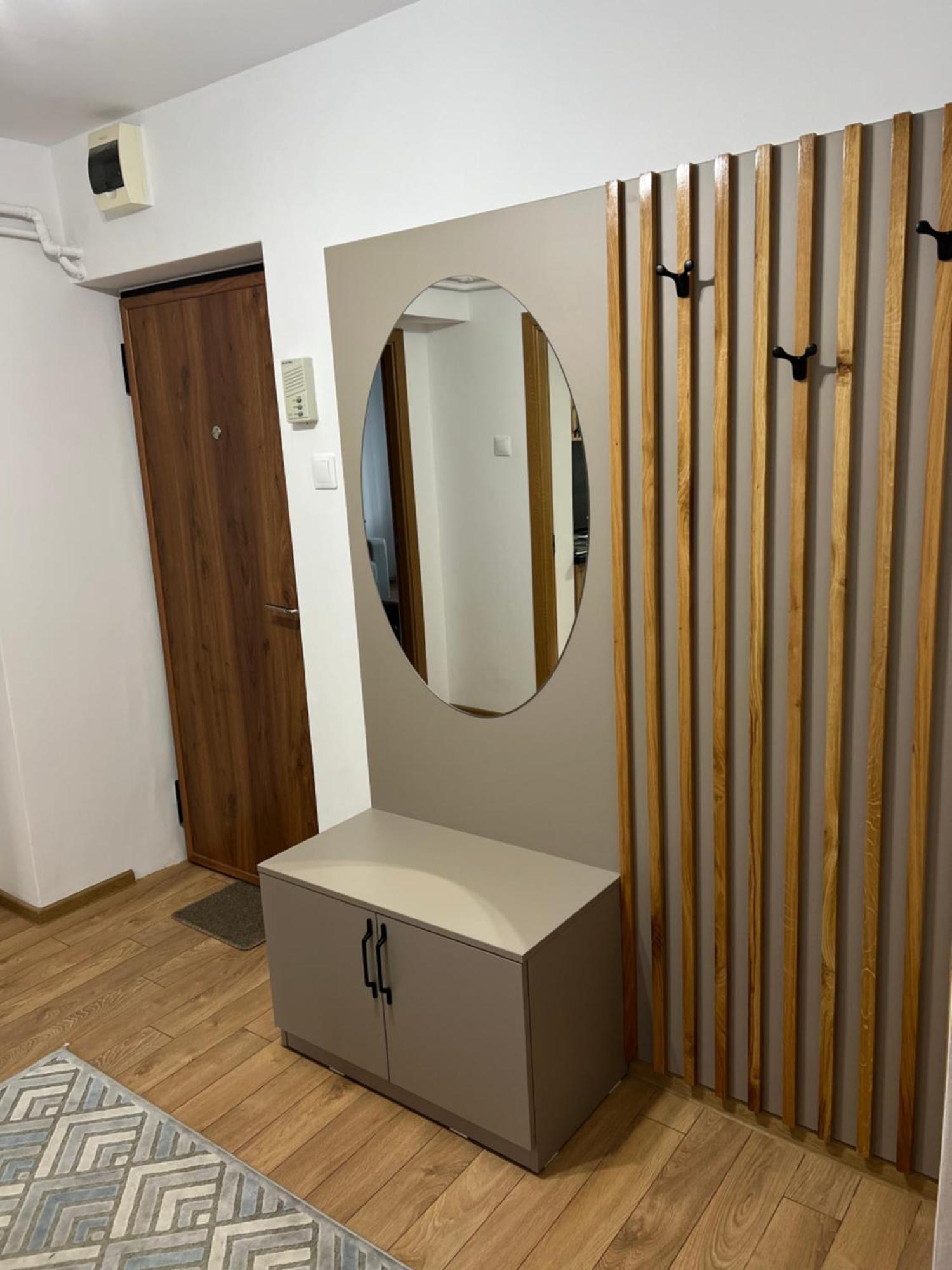 Apartament Centru Ramnicu Valcea Bagian luar foto
