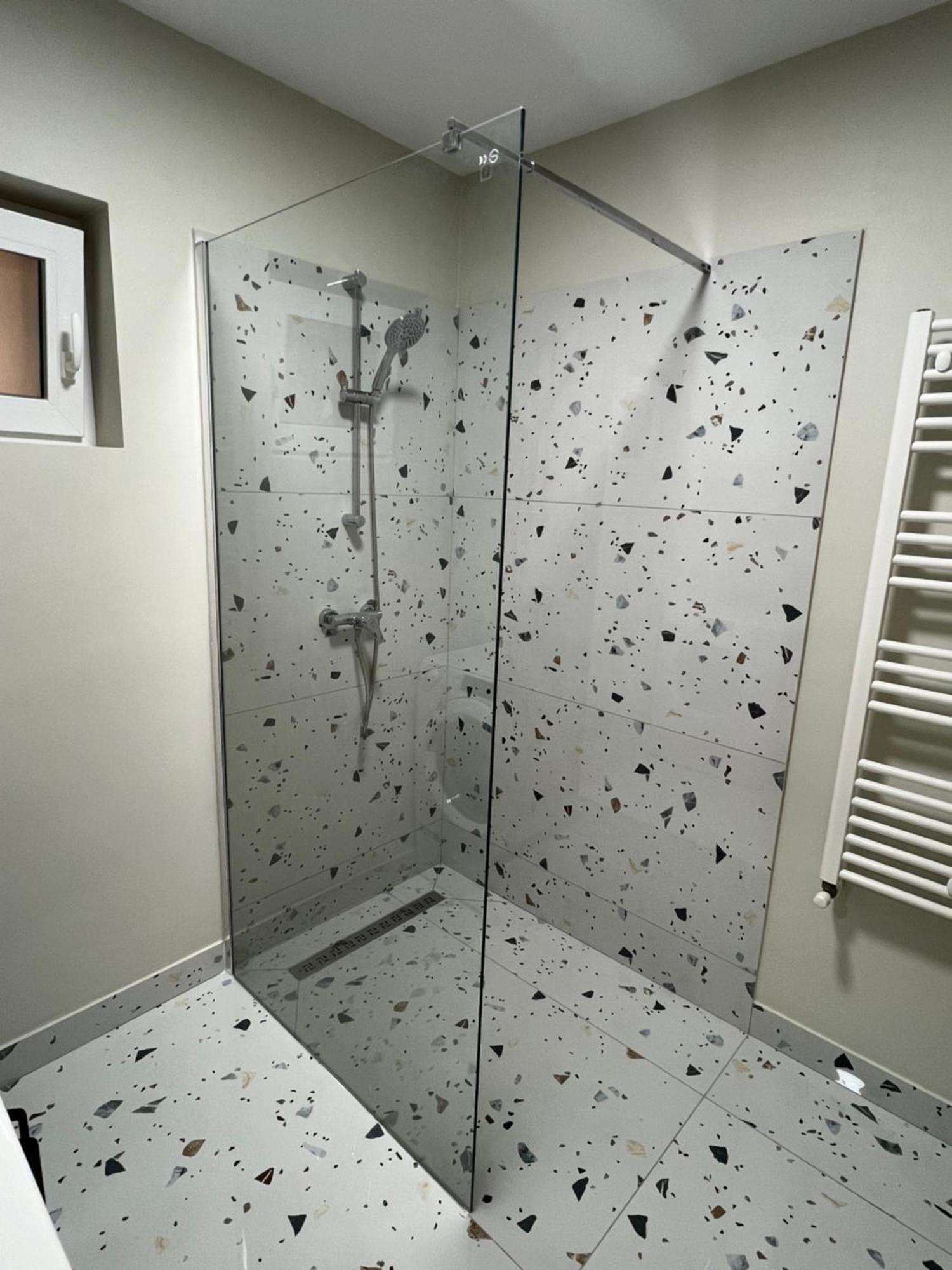 Apartament Centru Ramnicu Valcea Bagian luar foto