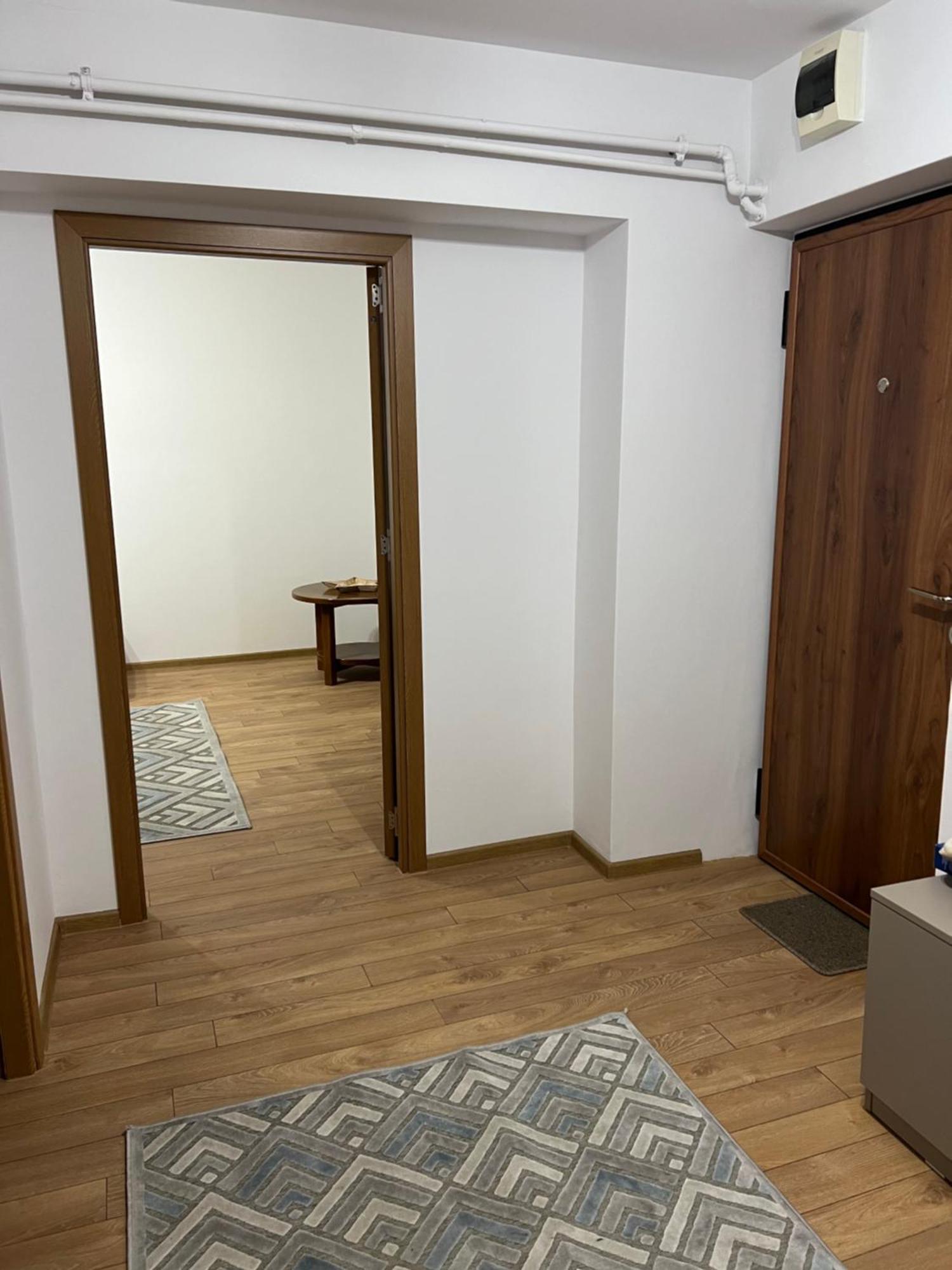 Apartament Centru Ramnicu Valcea Bagian luar foto